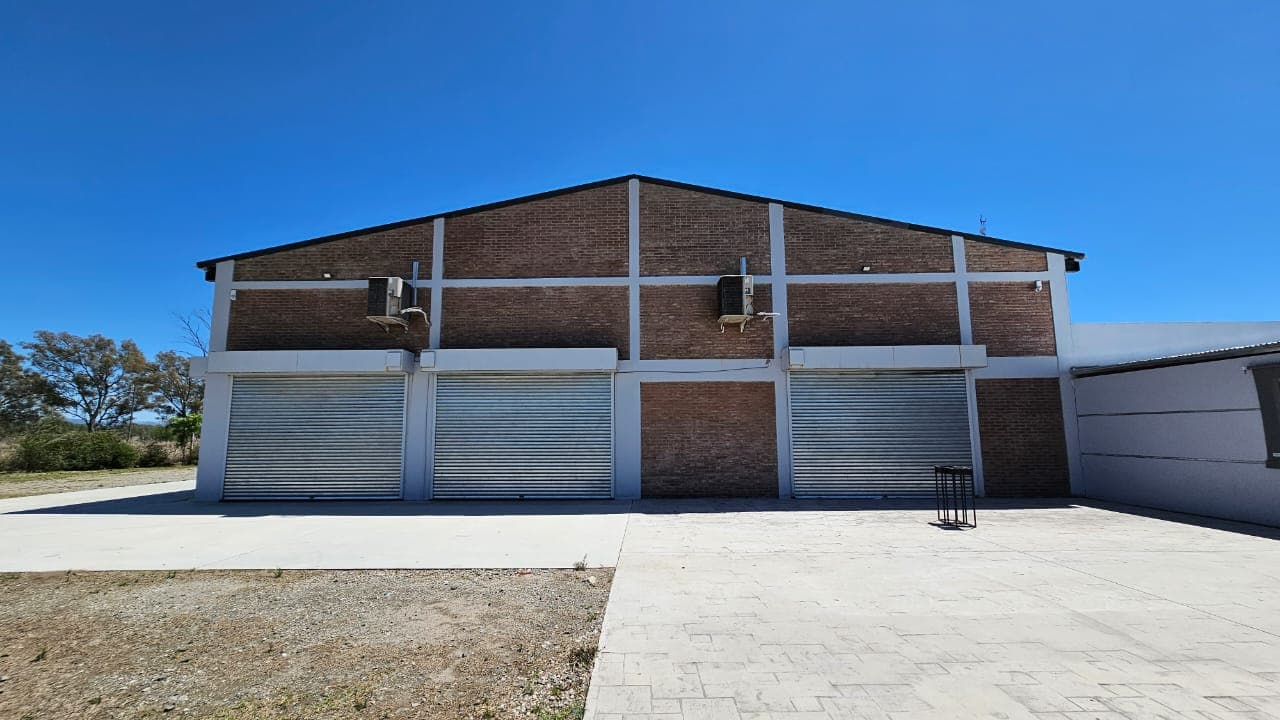 Córdoba, Alta Gracia, Salón comercial de 956m2 sobre Ruta C-45 en Eje Comercial y de Servicios foto 9