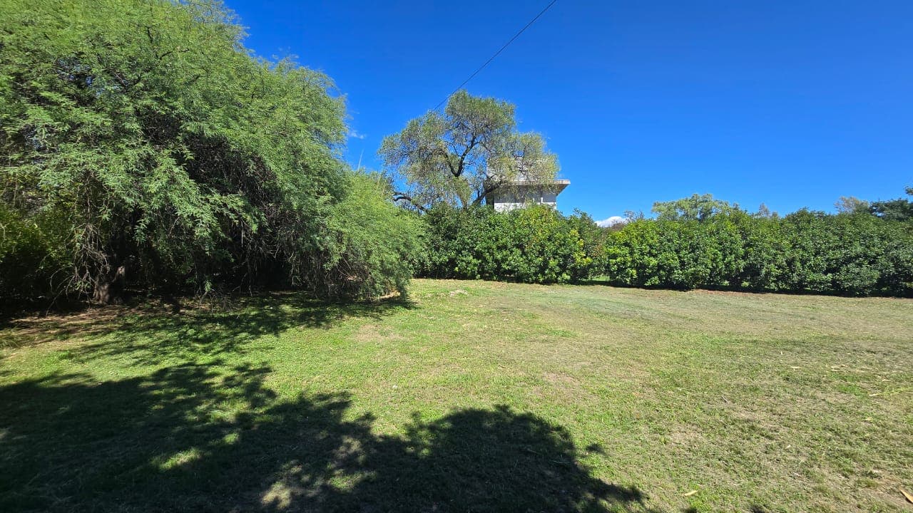Alta Gracia, Córdoba, Lote de 1.037 m2 en Barrio Residencial El Golf foto 9