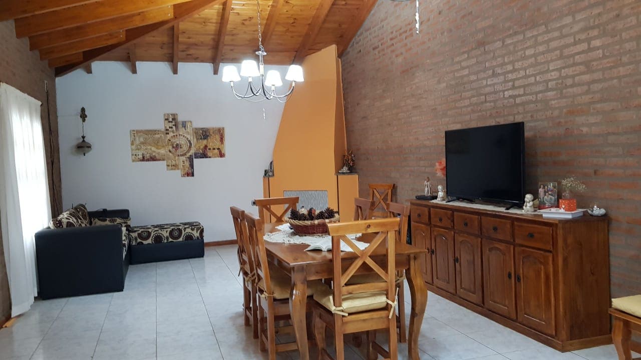 Córdoba, Villa Montenegro Anisacate, Casa de 3 dormitorios con pileta foto 10
