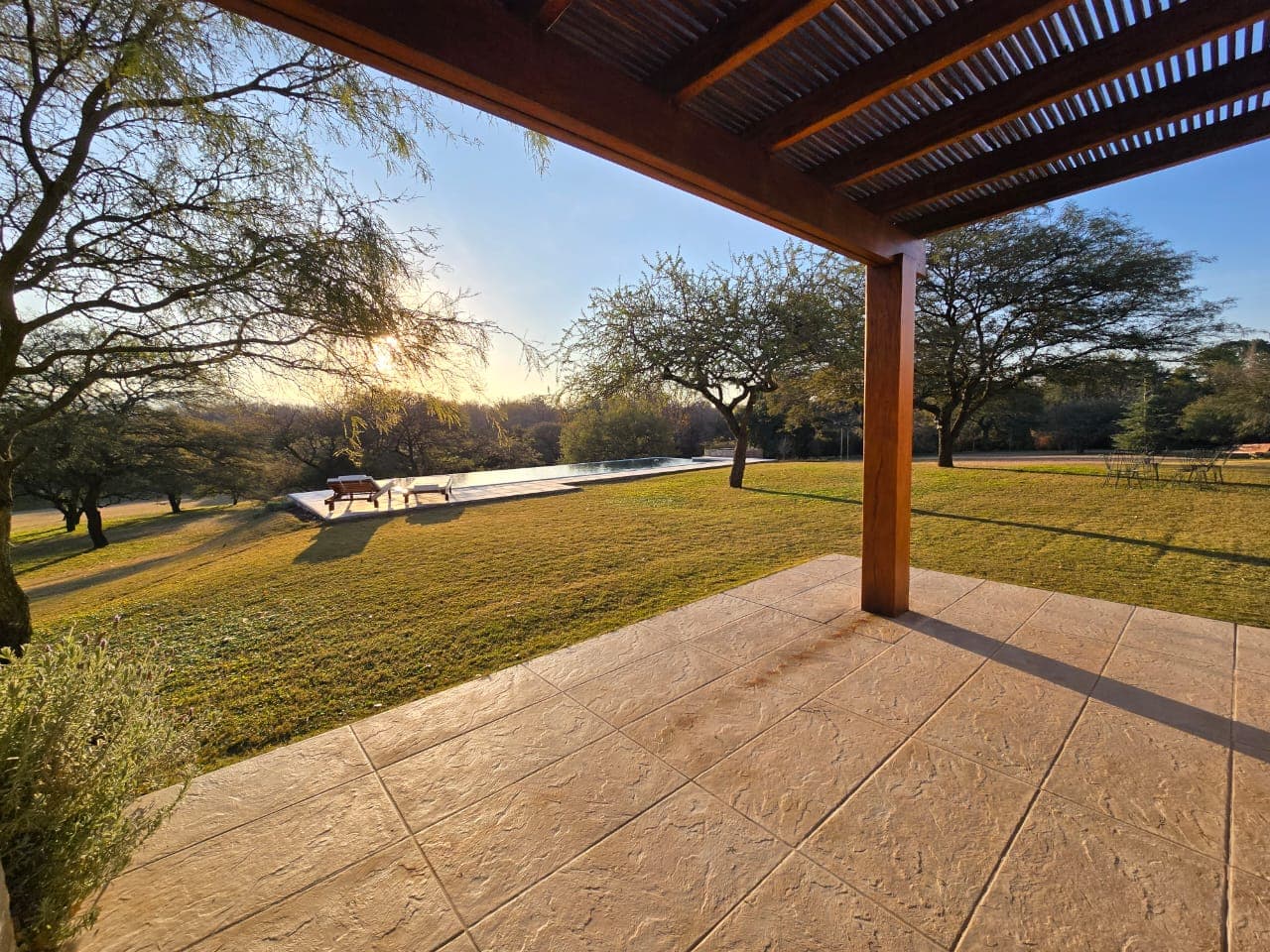 CÓRDOBA, ANISACATE, CASA DE 3 DORMITORIOS CON ARROYO Y VISUALES A LAS SIERRAS foto 10