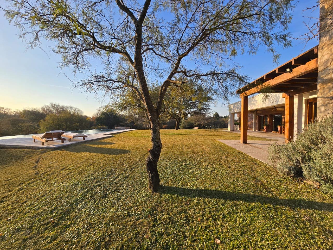 CÓRDOBA, ANISACATE, CASA DE 3 DORMITORIOS CON ARROYO Y VISUALES A LAS SIERRAS foto 9