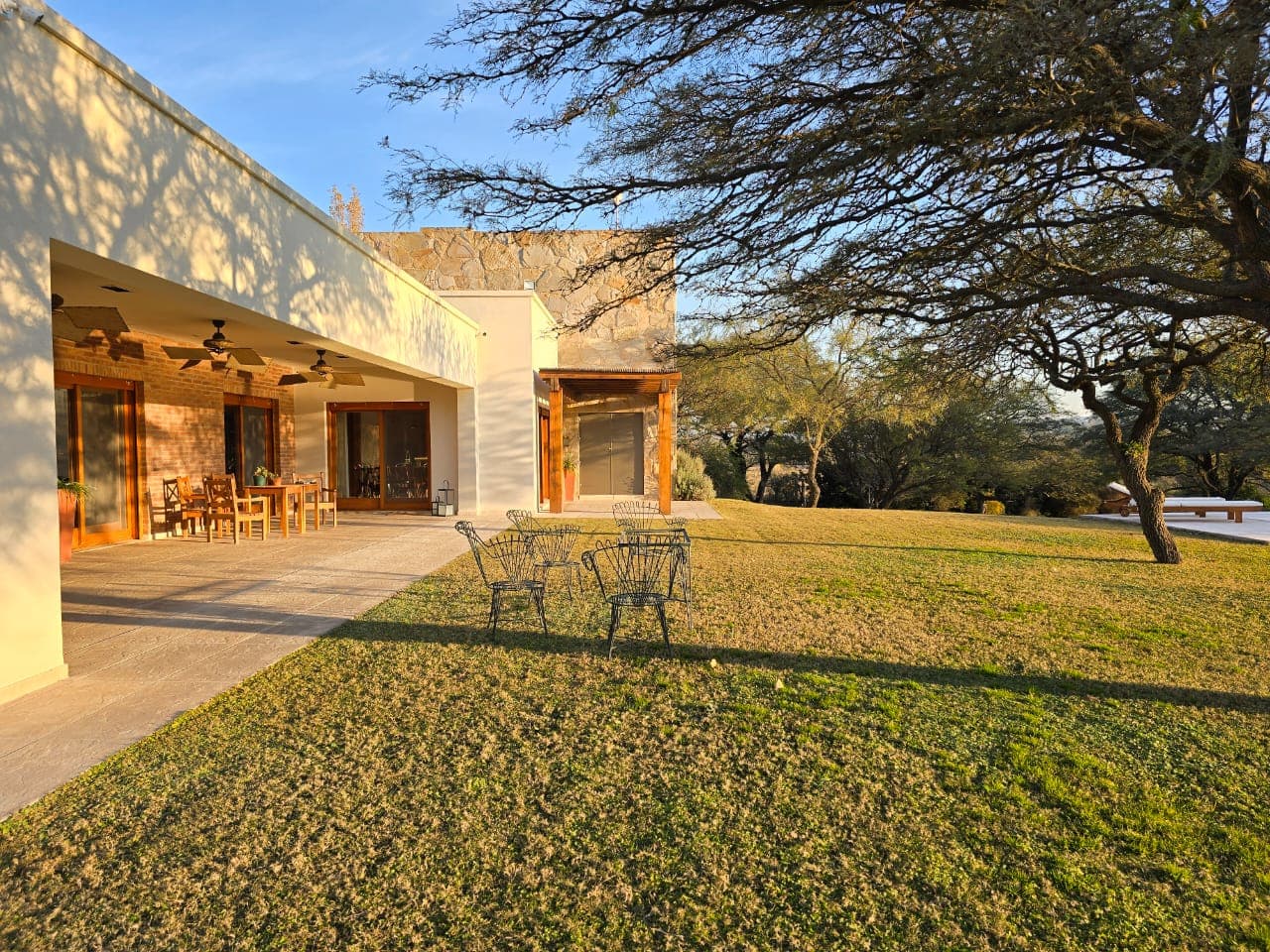 CÓRDOBA, ANISACATE, CASA DE 3 DORMITORIOS CON ARROYO Y VISUALES A LAS SIERRAS foto 12