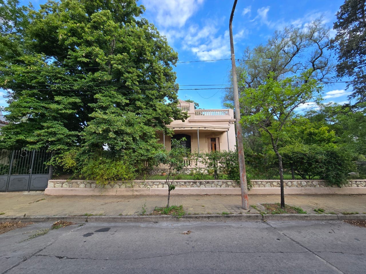 Alta Gracia, Córdoba, Casona de 1923 en Barrio Pellegrini